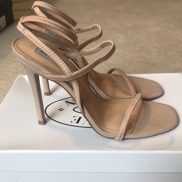 Steve Madden ‘NECTUR’ nude heel - Picture 3 of 6